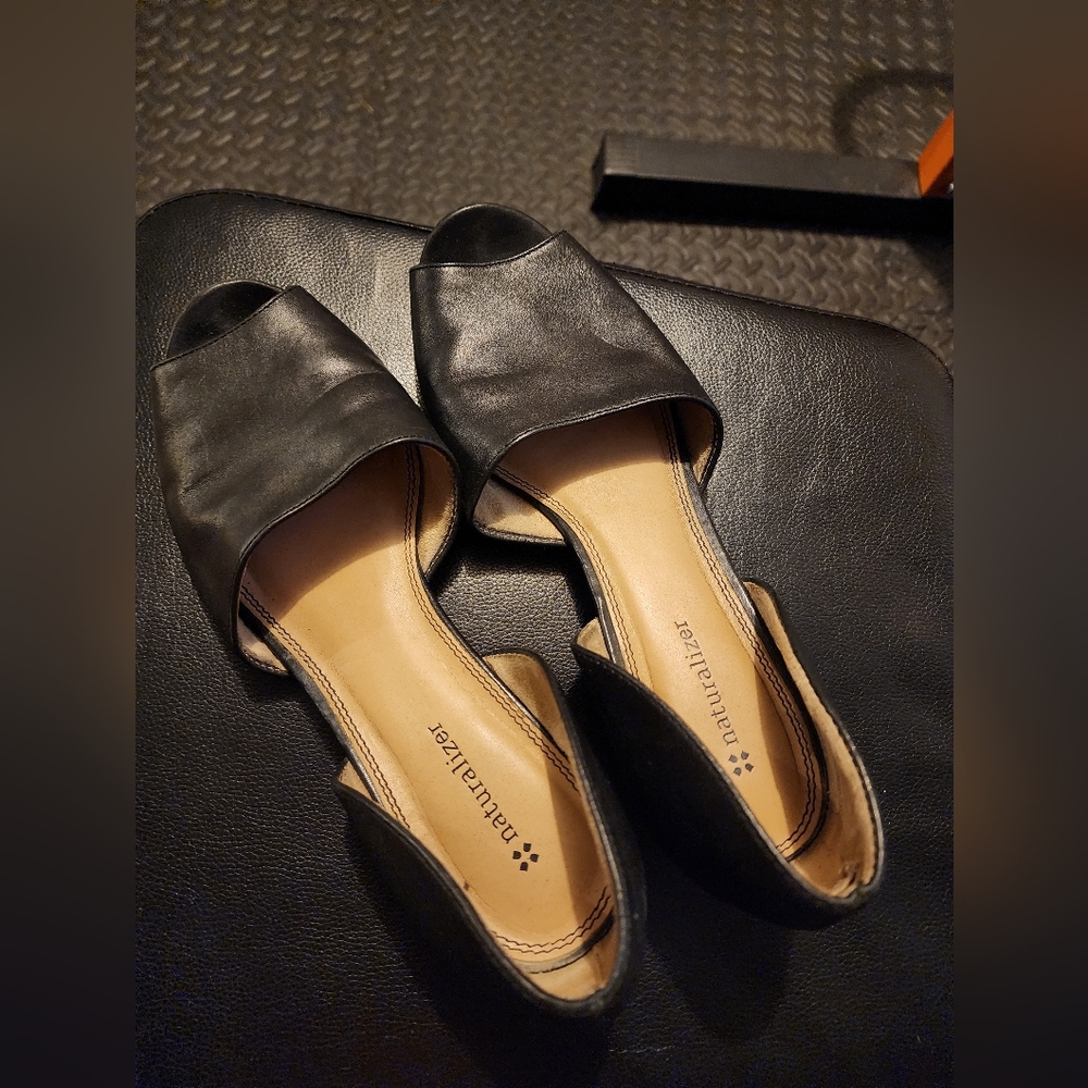 Naturalizer women's flats